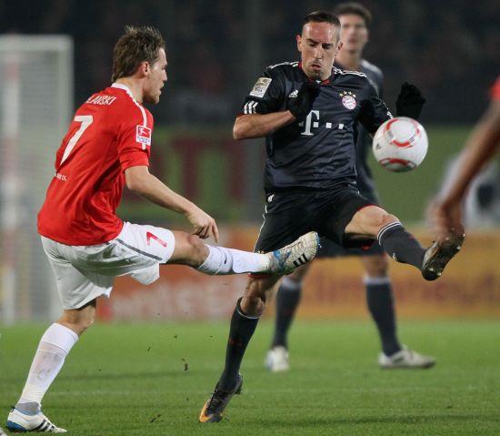 身上汲取许 身上汲取许